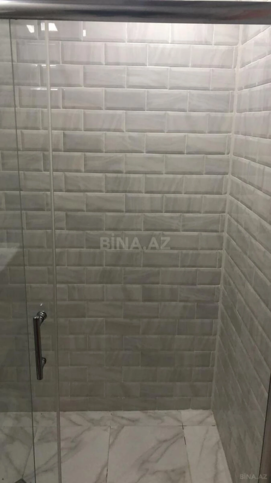 Kirayə verilir 2 otaqlı mənzil 80 m²