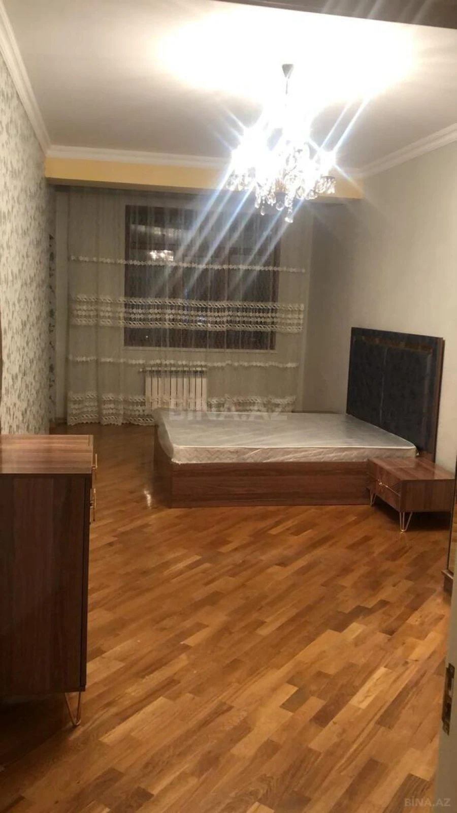 Kirayə verilir 2 otaqlı mənzil 80 m²