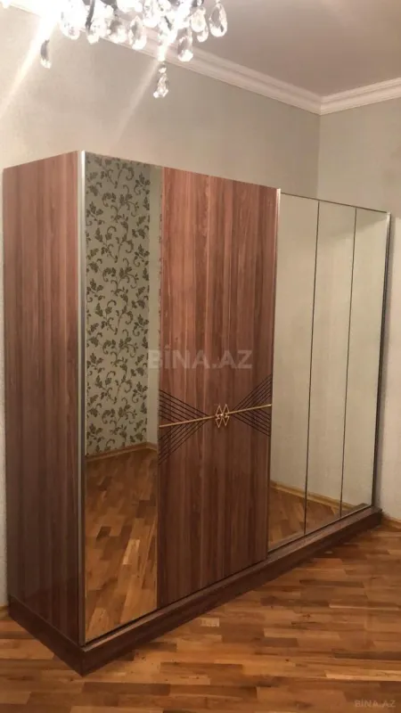 Kirayə verilir 2 otaqlı mənzil 80 m²