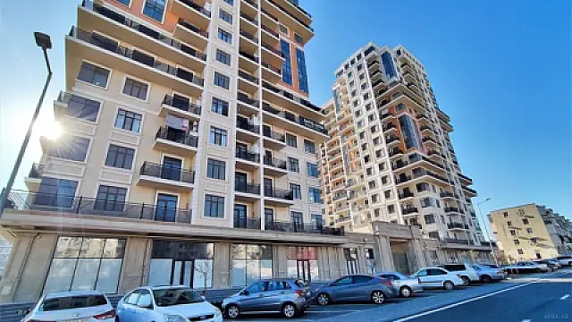 Satılır 3 otaqlı mənzil 133 m² — Bakı, Həzi Aslanov qəs. 3 otaq 133.00 m²