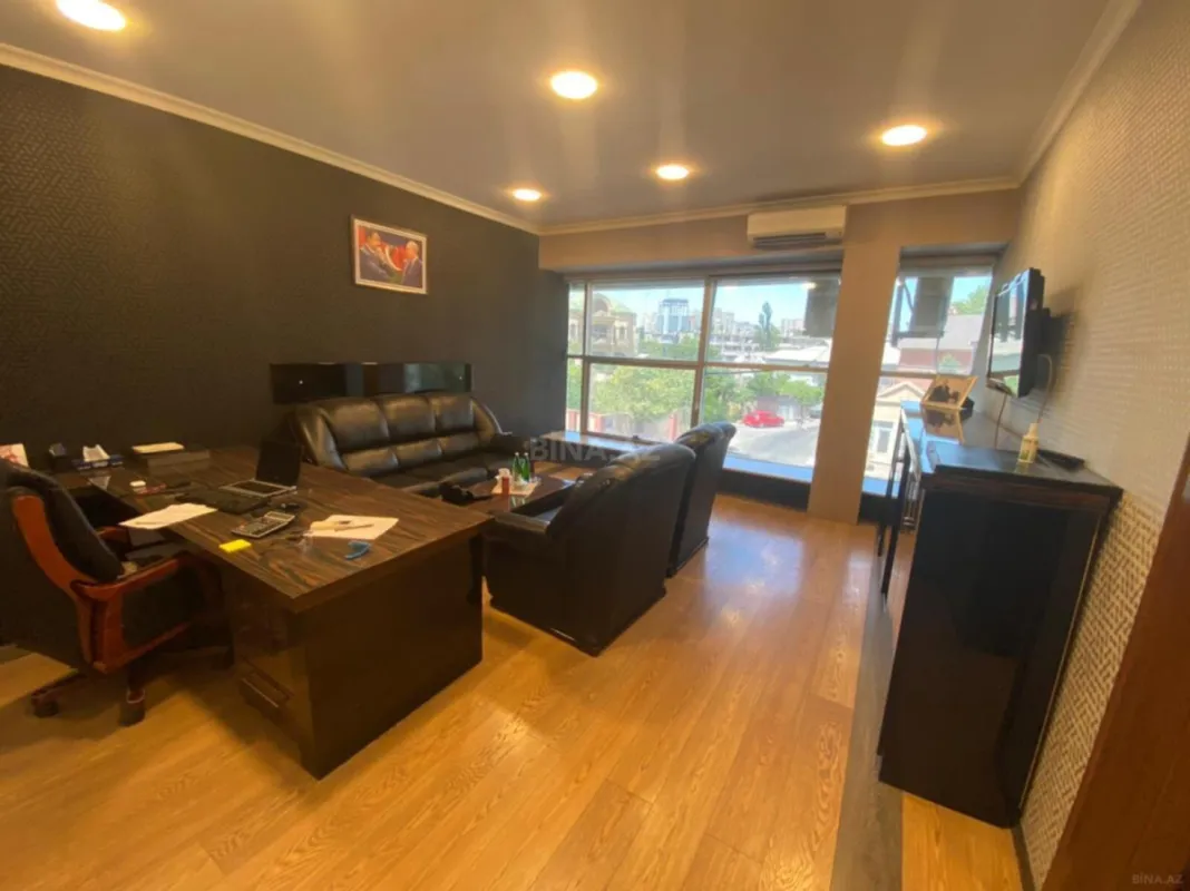 Kirayə verilir 3 otaqlı ofis 120 m²