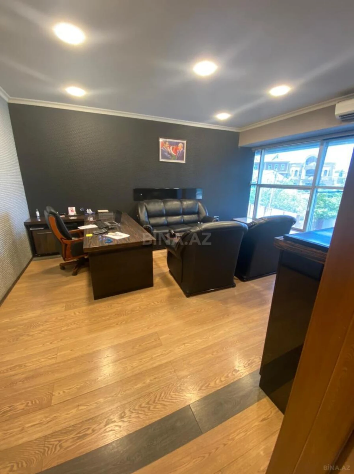 Kirayə verilir 3 otaqlı ofis 120 m²