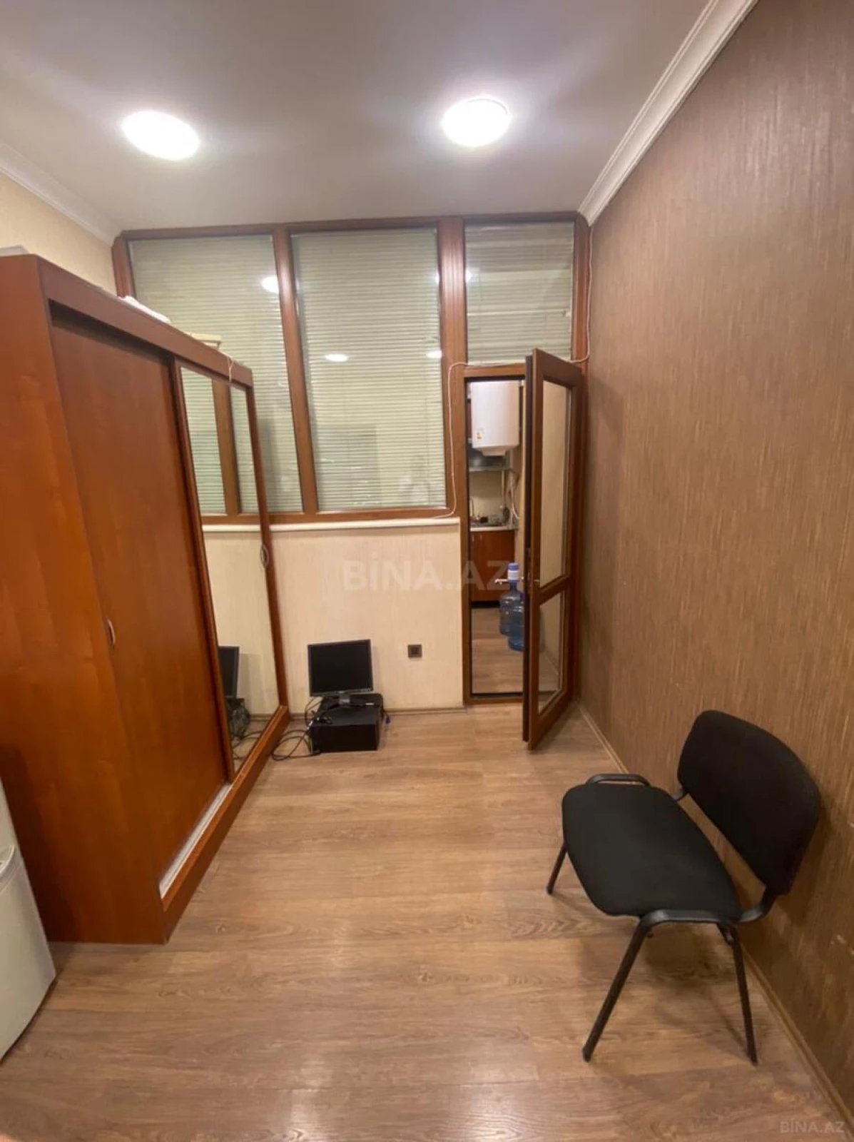 Kirayə verilir 3 otaqlı ofis 120 m²