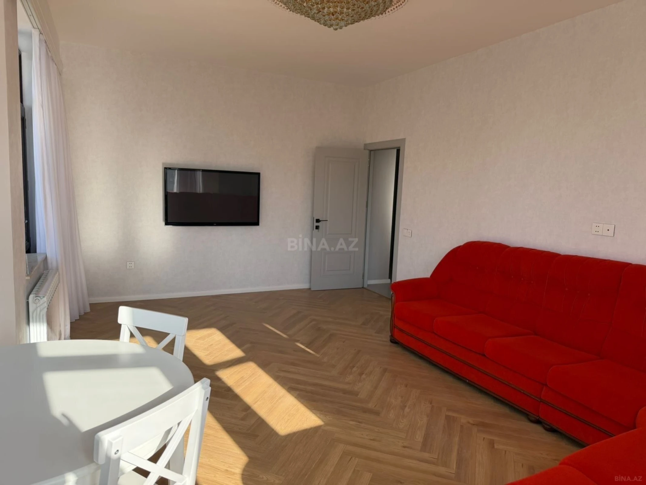 Satılır 2 otaqlı mənzil 86 m²