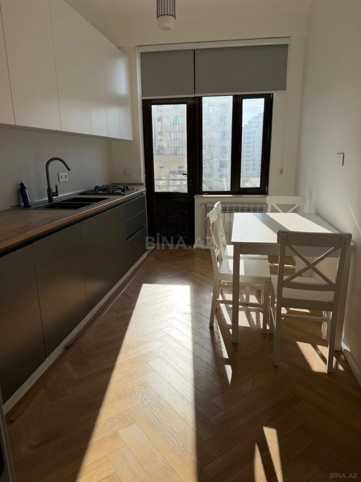 Satılır 2 otaqlı mənzil 86 m²