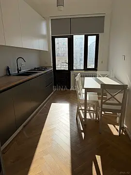Satılır 2 otaqlı mənzil 86 m²