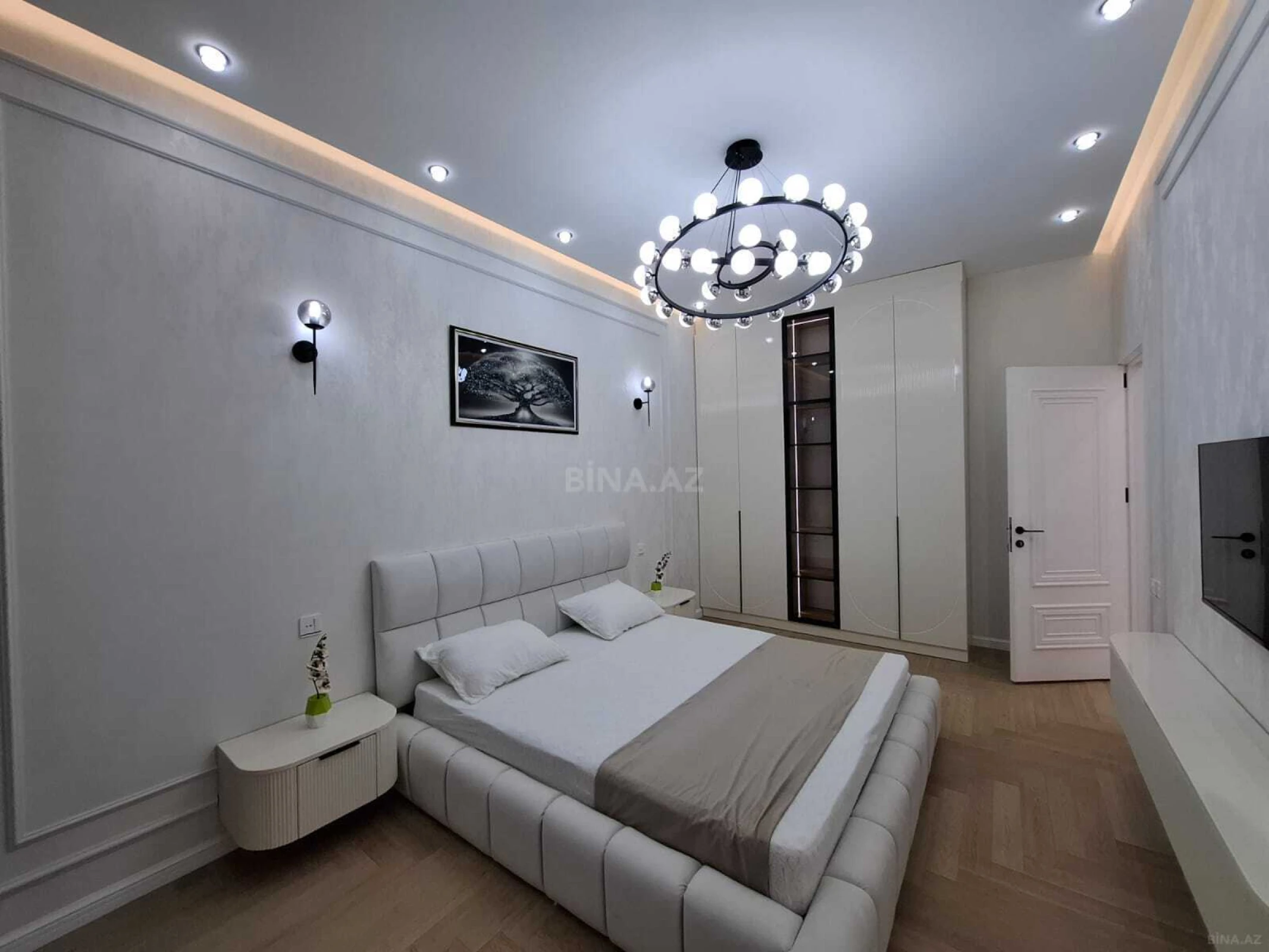 Satılır 3 otaqlı mənzil 98 m²
