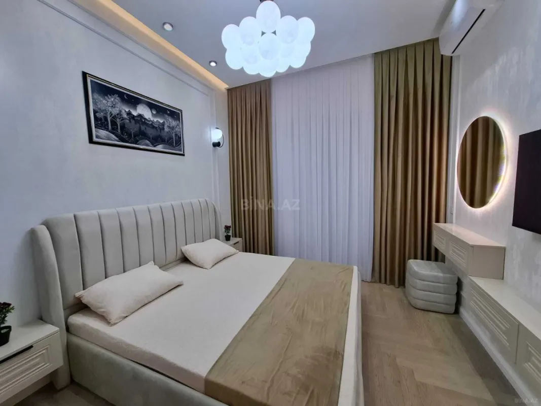 Satılır 3 otaqlı mənzil 98 m²