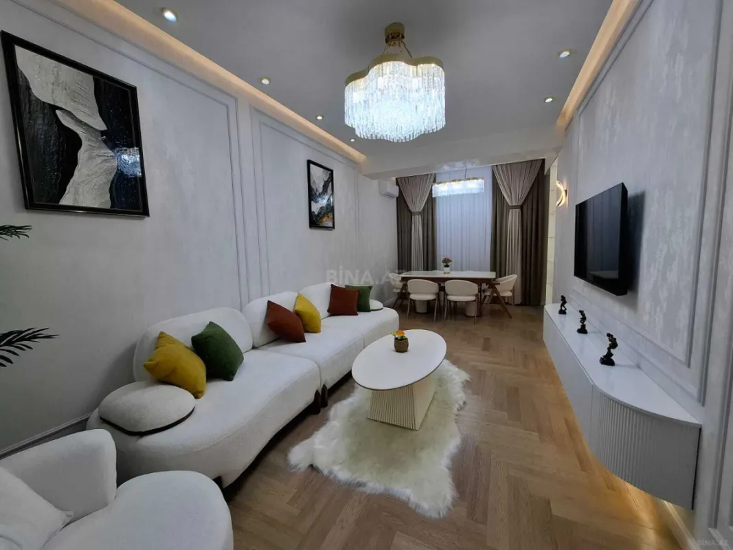 Satılır 3 otaqlı mənzil 98 m²