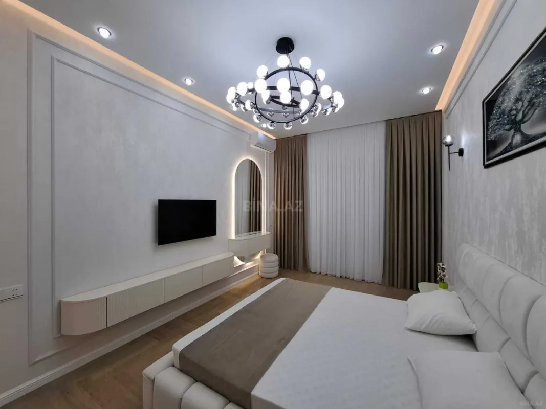 Satılır 3 otaqlı mənzil 98 m²