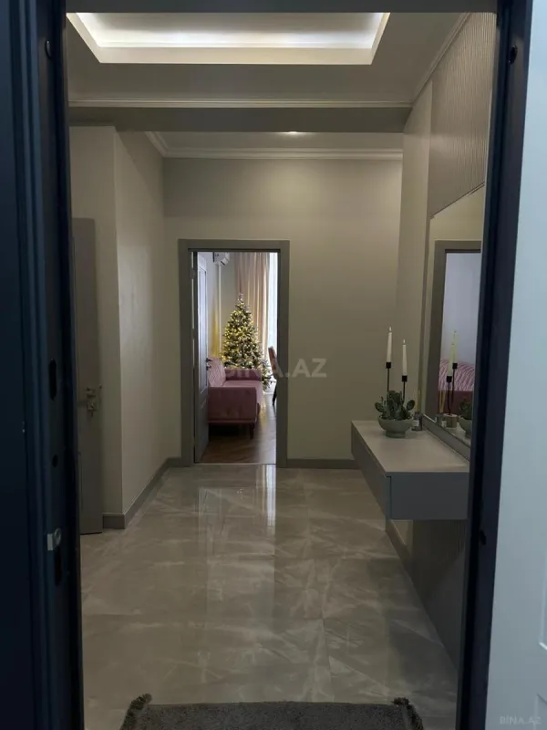 Kirayə verilir 2 otaqlı mənzil 85 m²