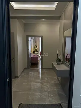 Kirayə verilir 2 otaqlı mənzil 85 m²