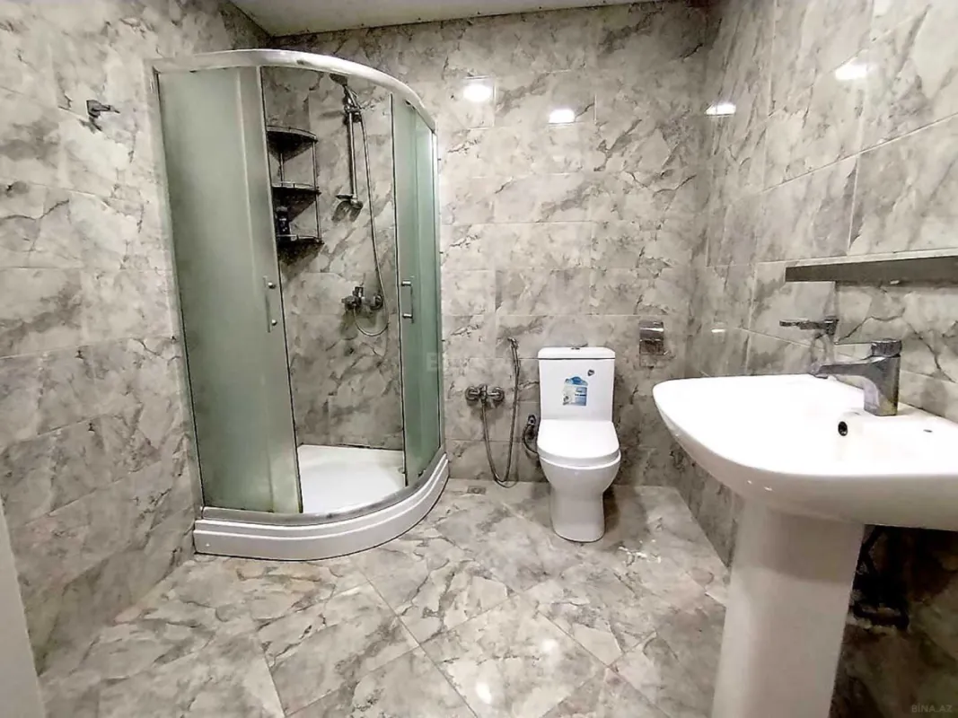 Satılır 2 otaqlı mənzil 85 m²