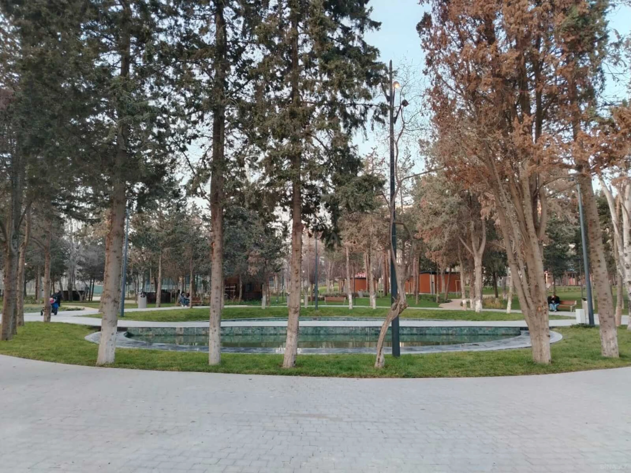 Satılır 2 otaqlı mənzil 85 m²