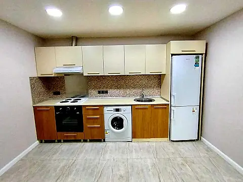 Satılır 2 otaqlı mənzil 85 m²