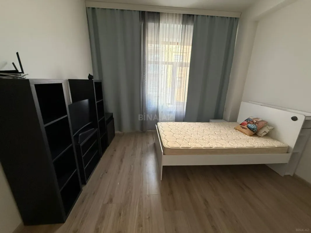 Kirayə verilir 4 otaqlı mənzil 170 m²