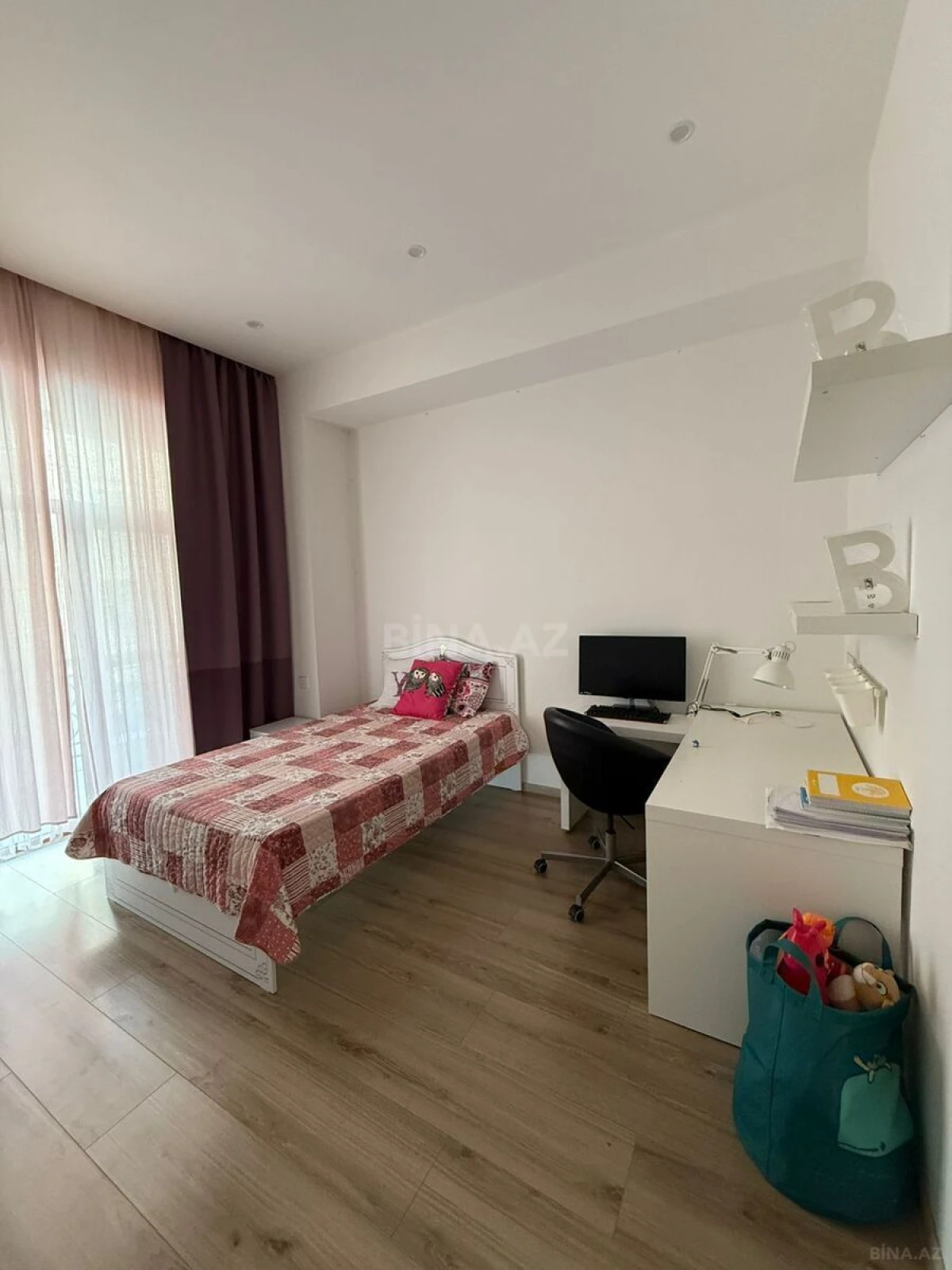 Kirayə verilir 4 otaqlı mənzil 170 m²