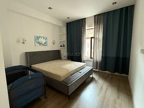 Kirayə verilir 4 otaqlı mənzil 170 m²