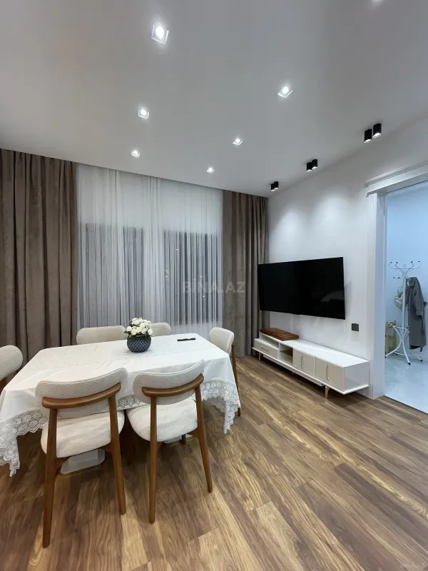 Kirayə verilir 4 otaqlı həyət evi 250 m²