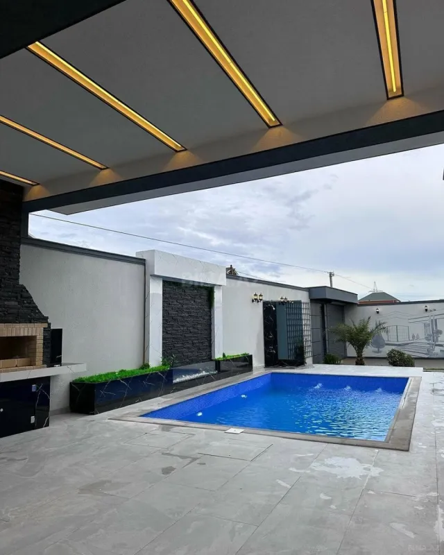 Kirayə verilir 4 otaqlı həyət evi 250 m²