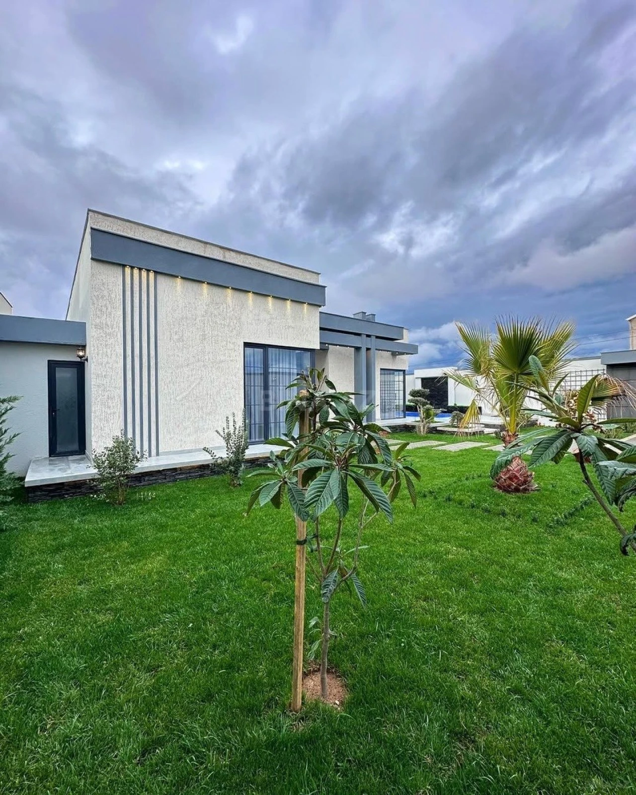 Kirayə verilir 4 otaqlı həyət evi 250 m²