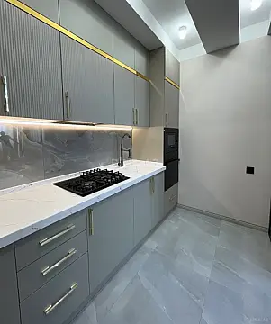 Satılır 2 otaqlı mənzil 71 m²