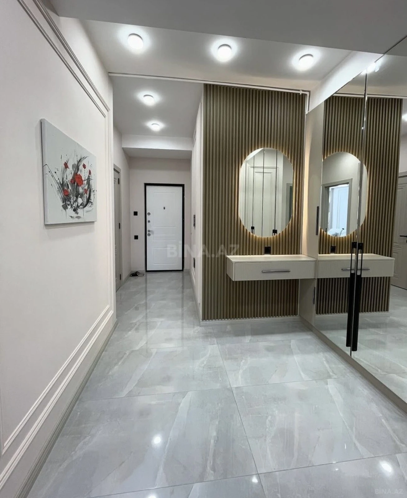 Satılır 2 otaqlı mənzil 71 m²