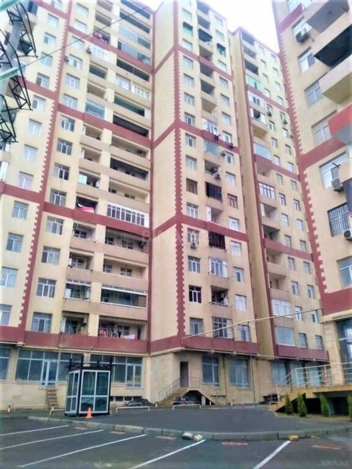 Satılır 2 otaqlı mənzil 65 m²