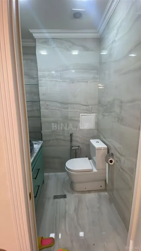 Satılır 3 otaqlı mənzil 135 m²