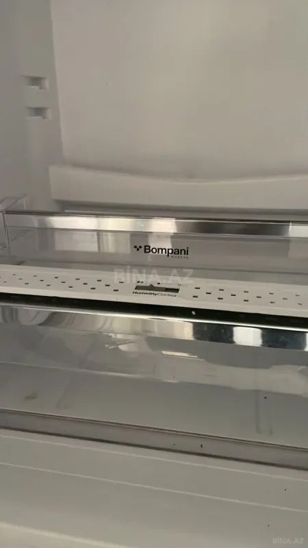 Satılır 3 otaqlı mənzil 135 m²