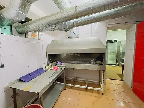 Kirayə verilir obyekt 370 m²