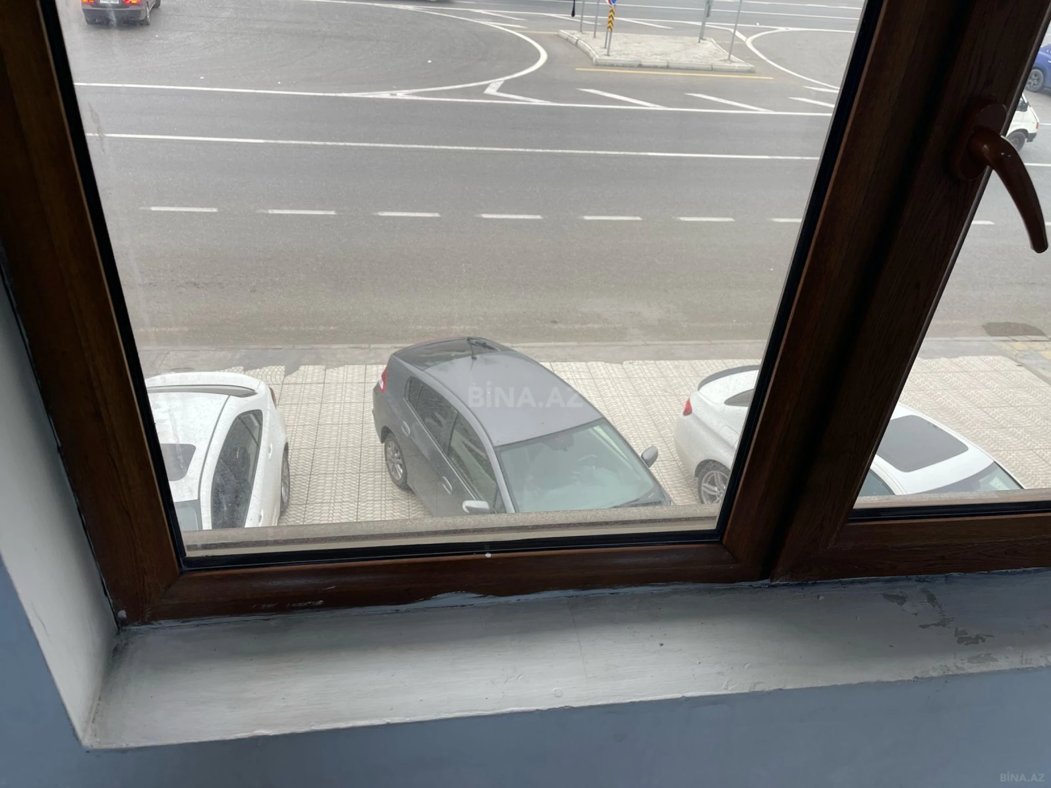 Kirayə verilir 5 otaqlı ofis 200 m²