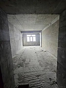 Satılır 3 otaqlı mənzil 137 m²