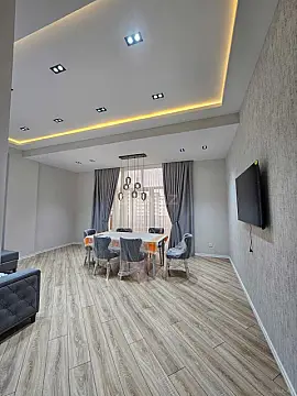 Kirayə verilir 3 otaqlı mənzil 142 m²