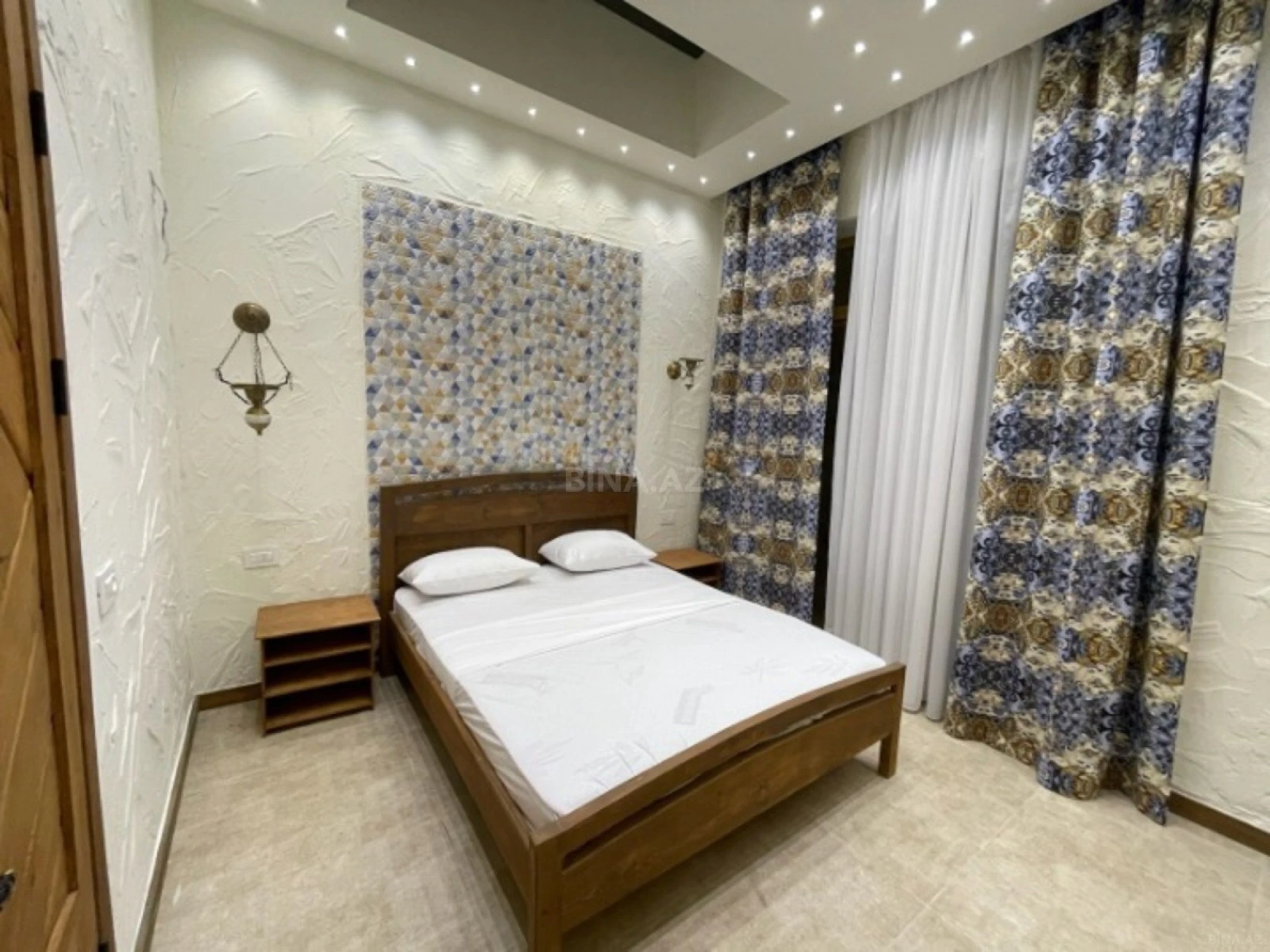 Satılır 7 otaqlı həyət evi 370 m²