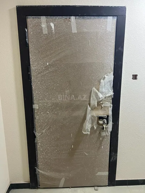 Satılır 3 otaqlı mənzil 132 m²