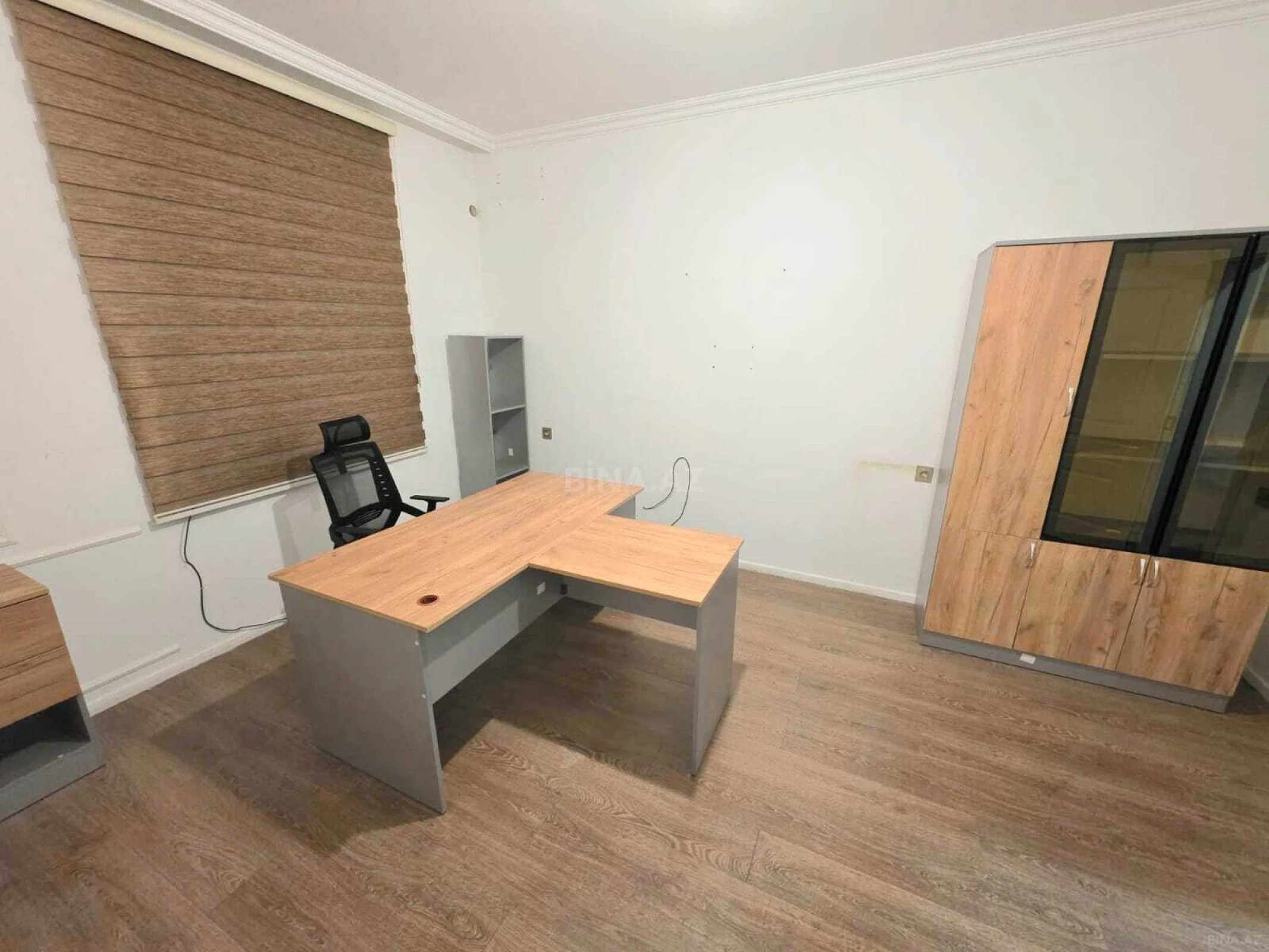 Kirayə verilir 3 otaqlı ofis 80 m²
