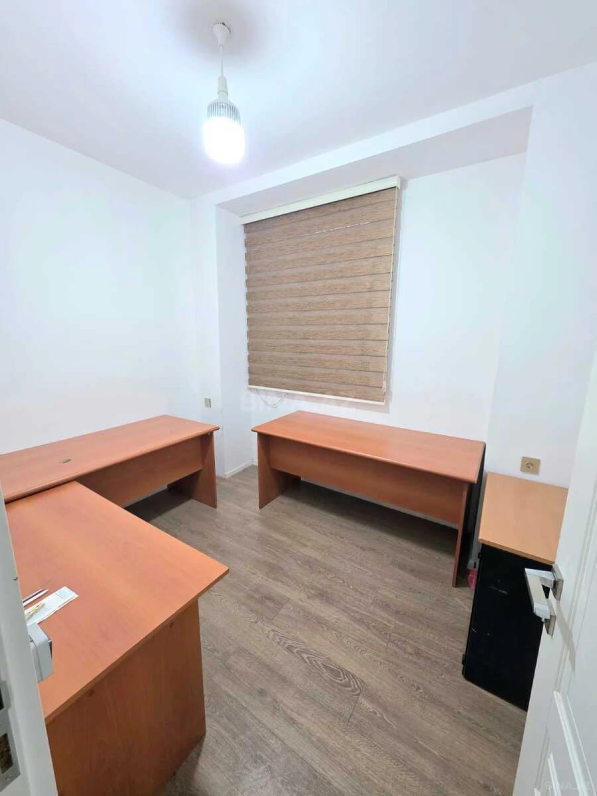 Kirayə verilir 3 otaqlı ofis 80 m²