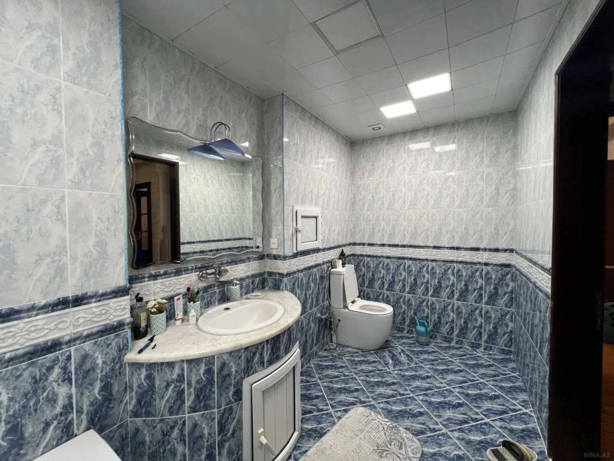 Satılır 4 otaqlı mənzil 150 m²