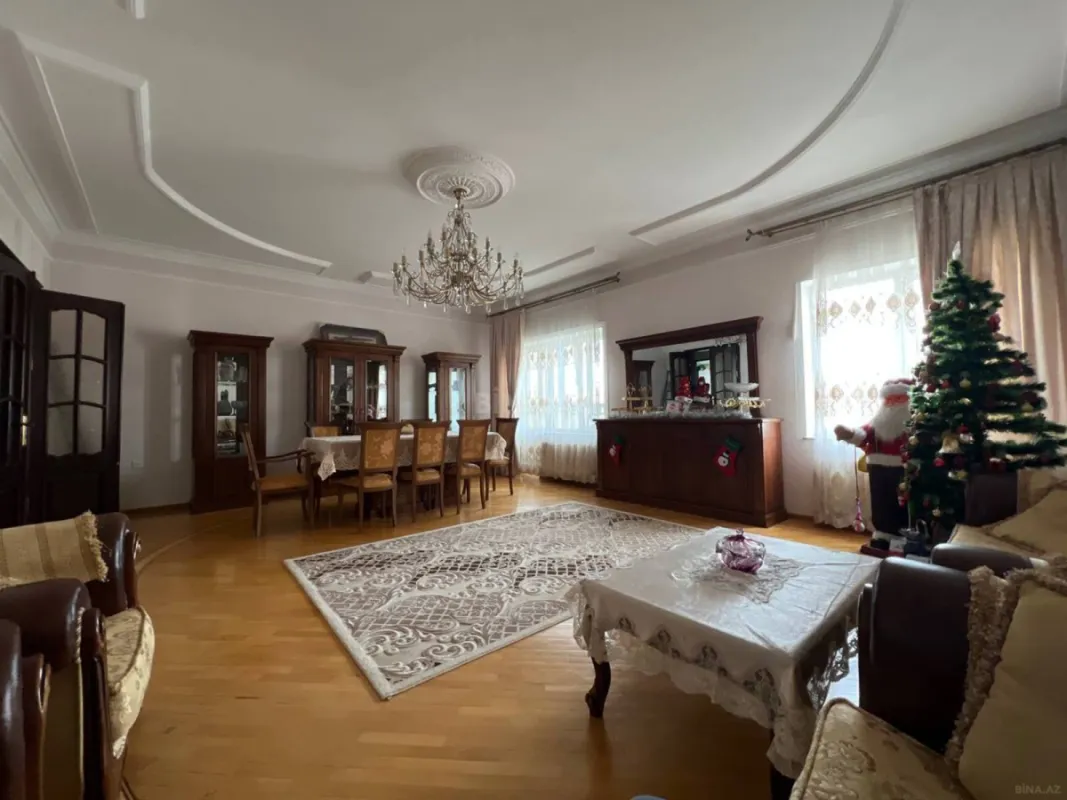 Satılır 4 otaqlı mənzil 150 m²