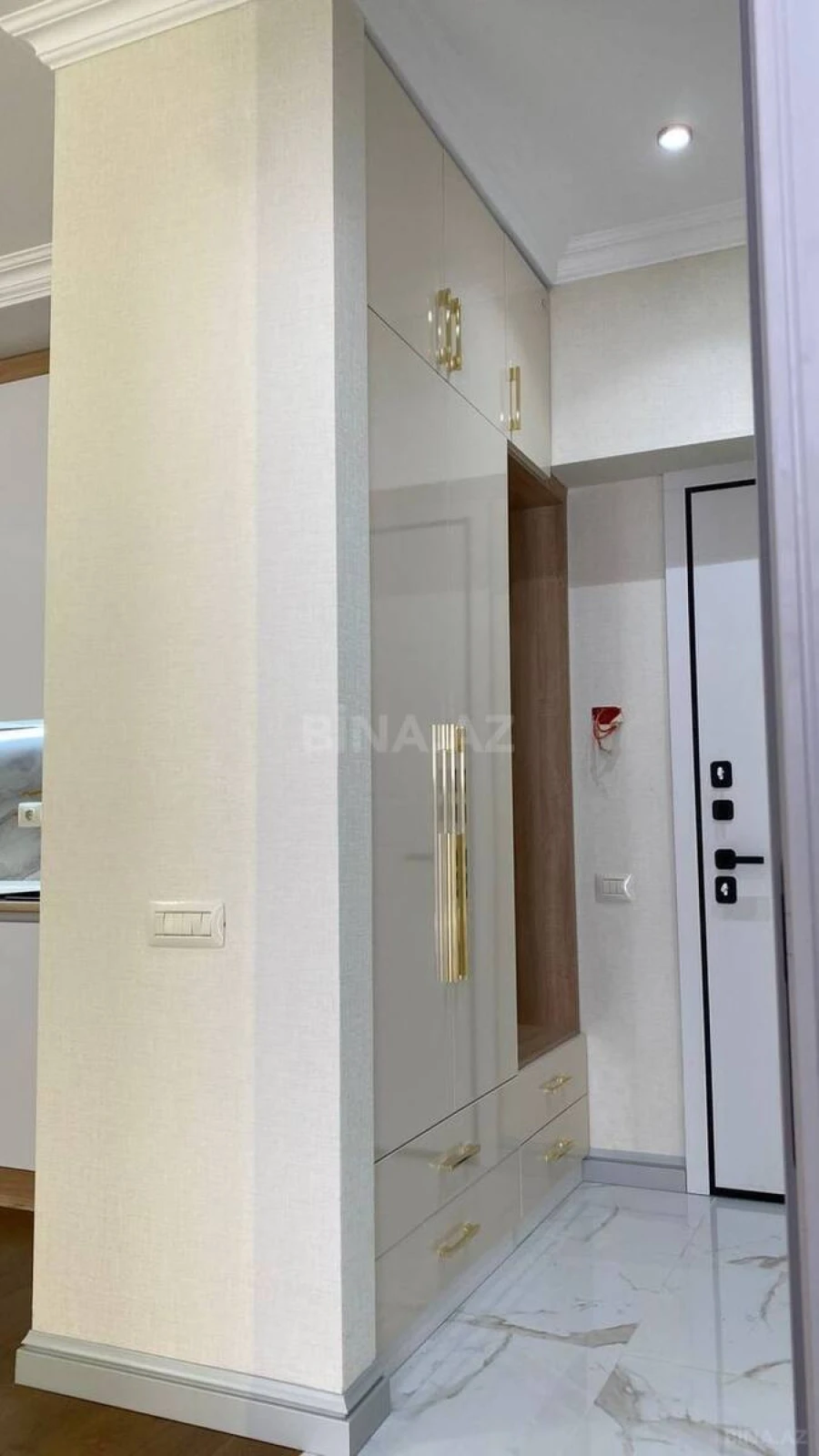 Kirayə verilir 2 otaqlı mənzil 60 m²