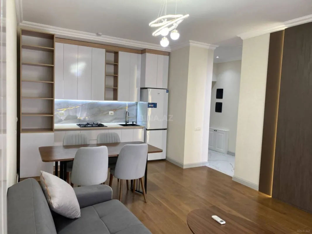 Kirayə verilir 2 otaqlı mənzil 60 m²