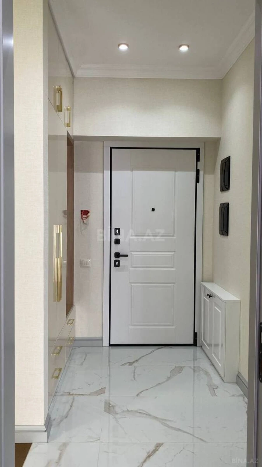 Kirayə verilir 2 otaqlı mənzil 60 m²