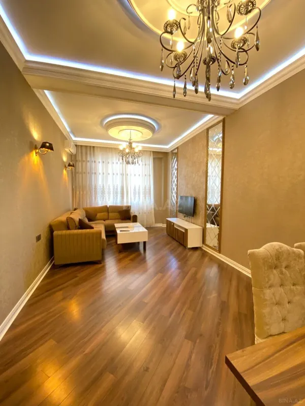 Satılır 2 otaqlı mənzil 74 m²