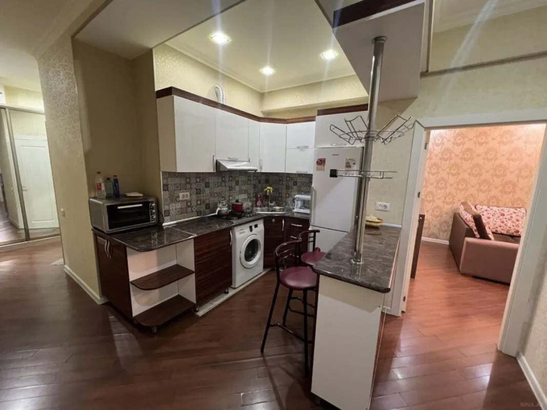 Kirayə verilir 2 otaqlı mənzil 60 m²