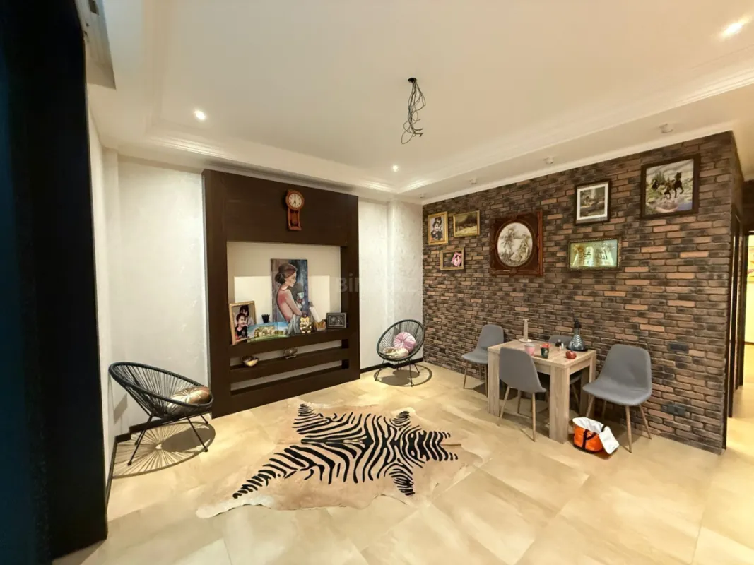 Satılır 3 otaqlı mənzil 74 m²