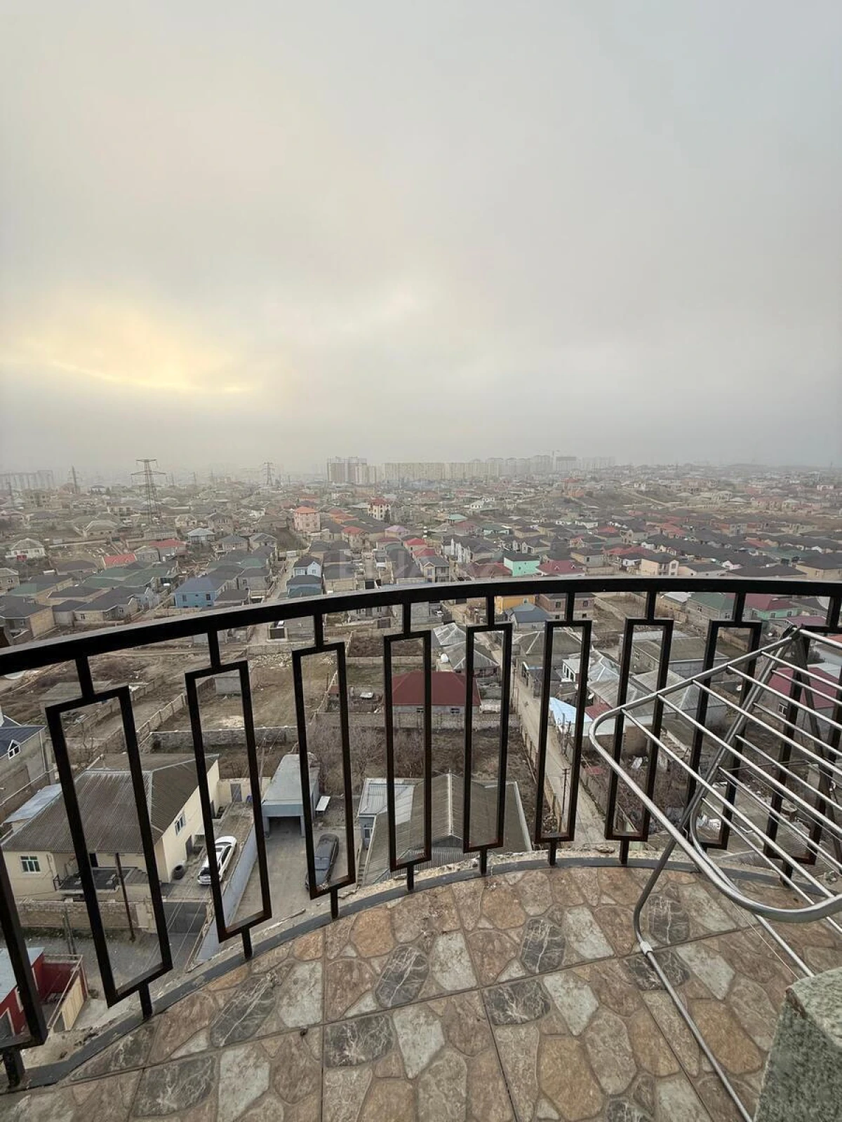 Satılır 3 otaqlı mənzil 96 m²