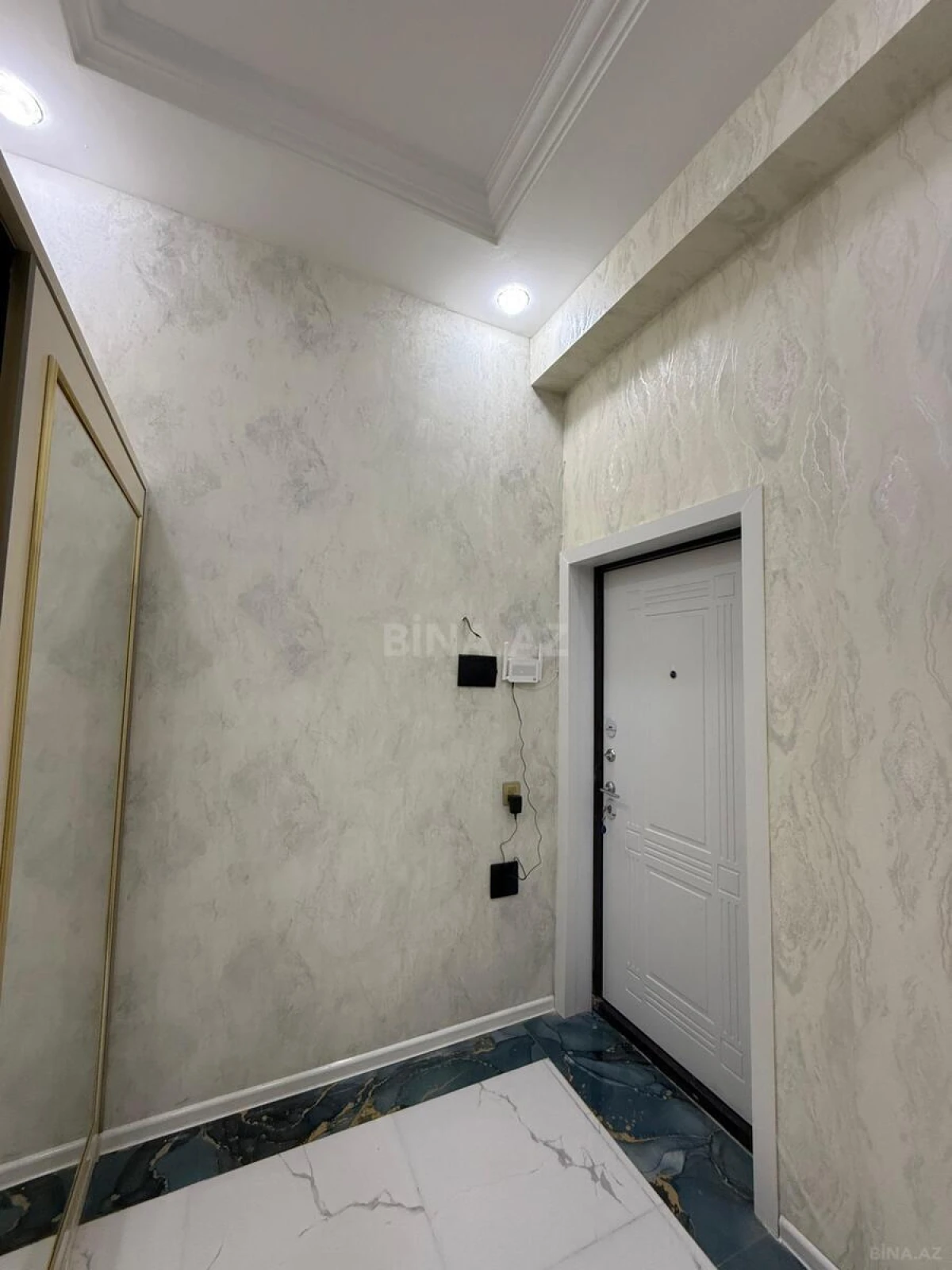 Satılır 3 otaqlı mənzil 96 m²
