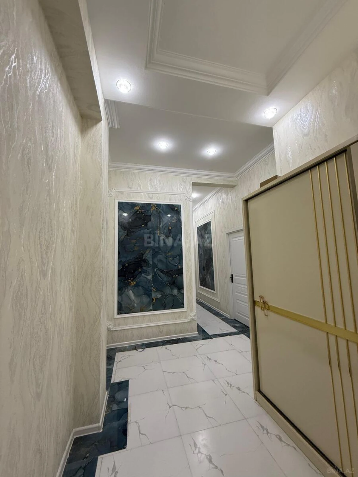 Satılır 3 otaqlı mənzil 96 m²