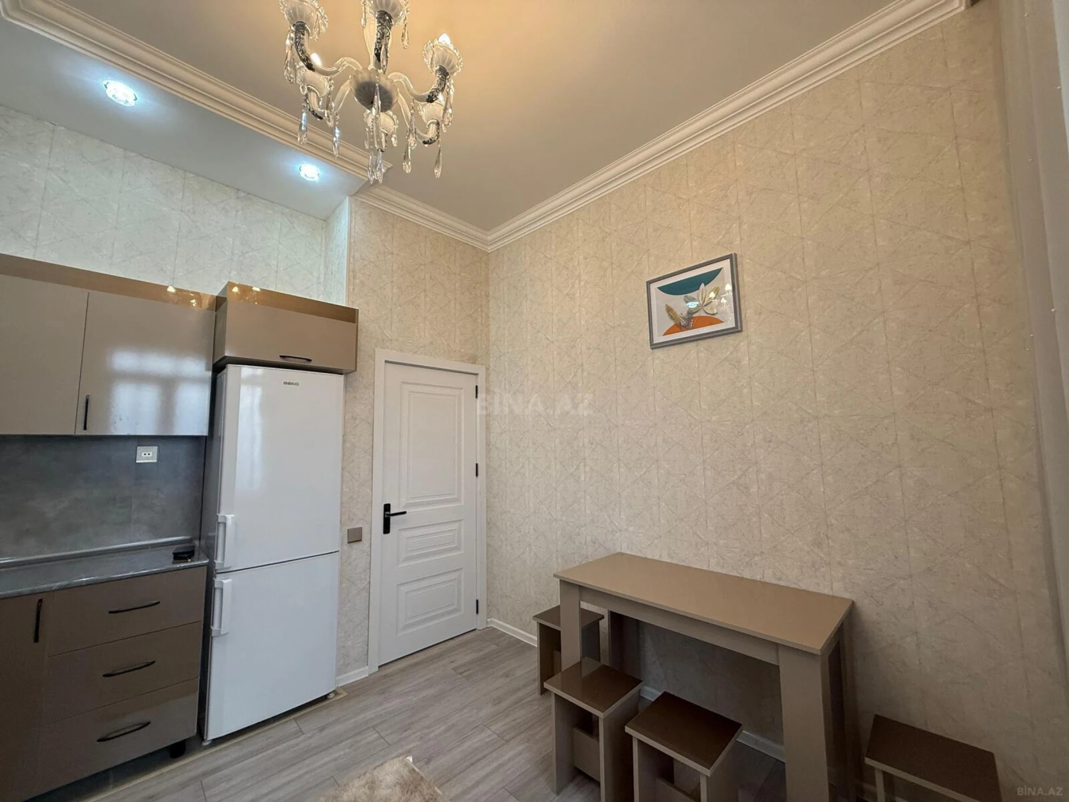 Satılır 3 otaqlı mənzil 96 m²